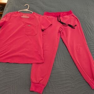 💓💙Figs Women's Pink Scrub Set💙💓